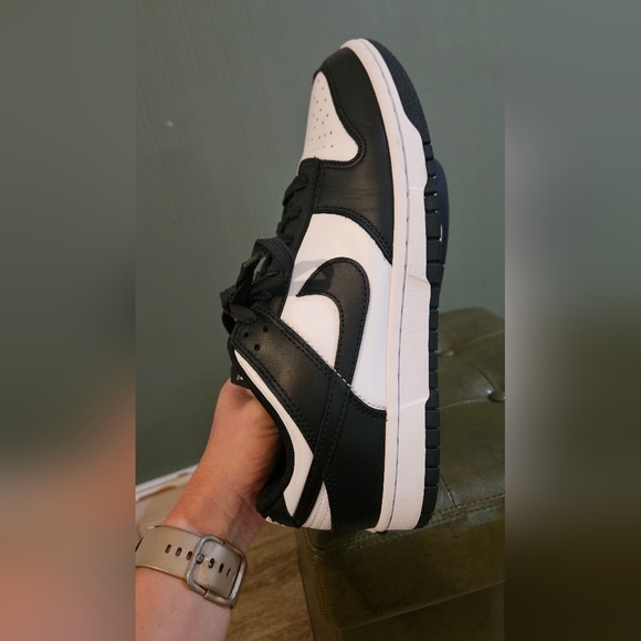 NIKE Dunk Low Retro Leather Sneakers In Panda. Black/White. Mens 7.5/Womens 8.5. - Picture 16 of 16